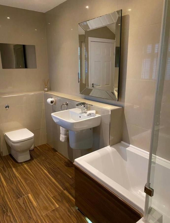 Balcony House Apartment In เคนดัล ภายนอก รูปภาพ